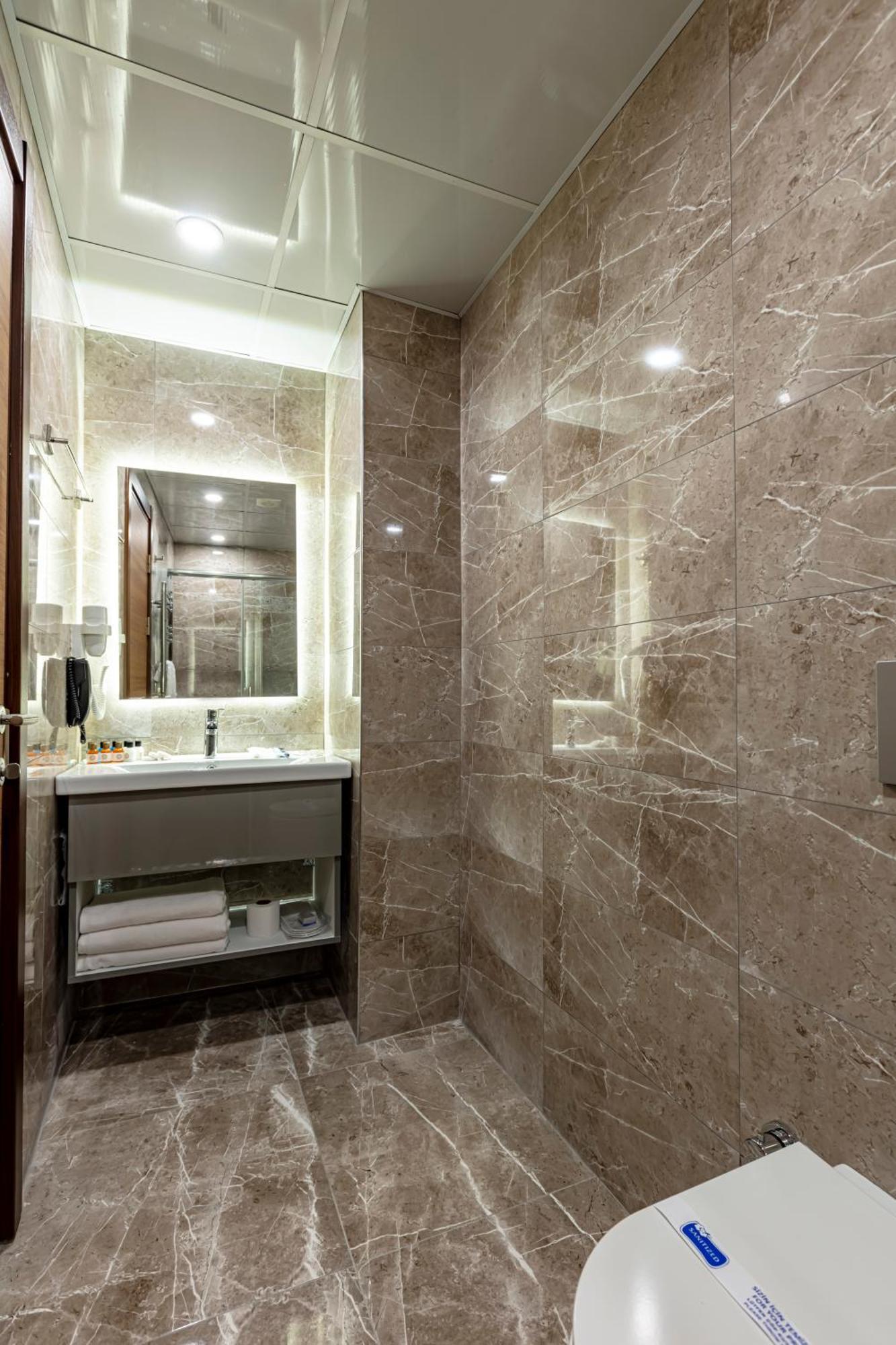 Grand Hamit By Karadayi Airport Hotel Arnavutkoy Kültér fotó