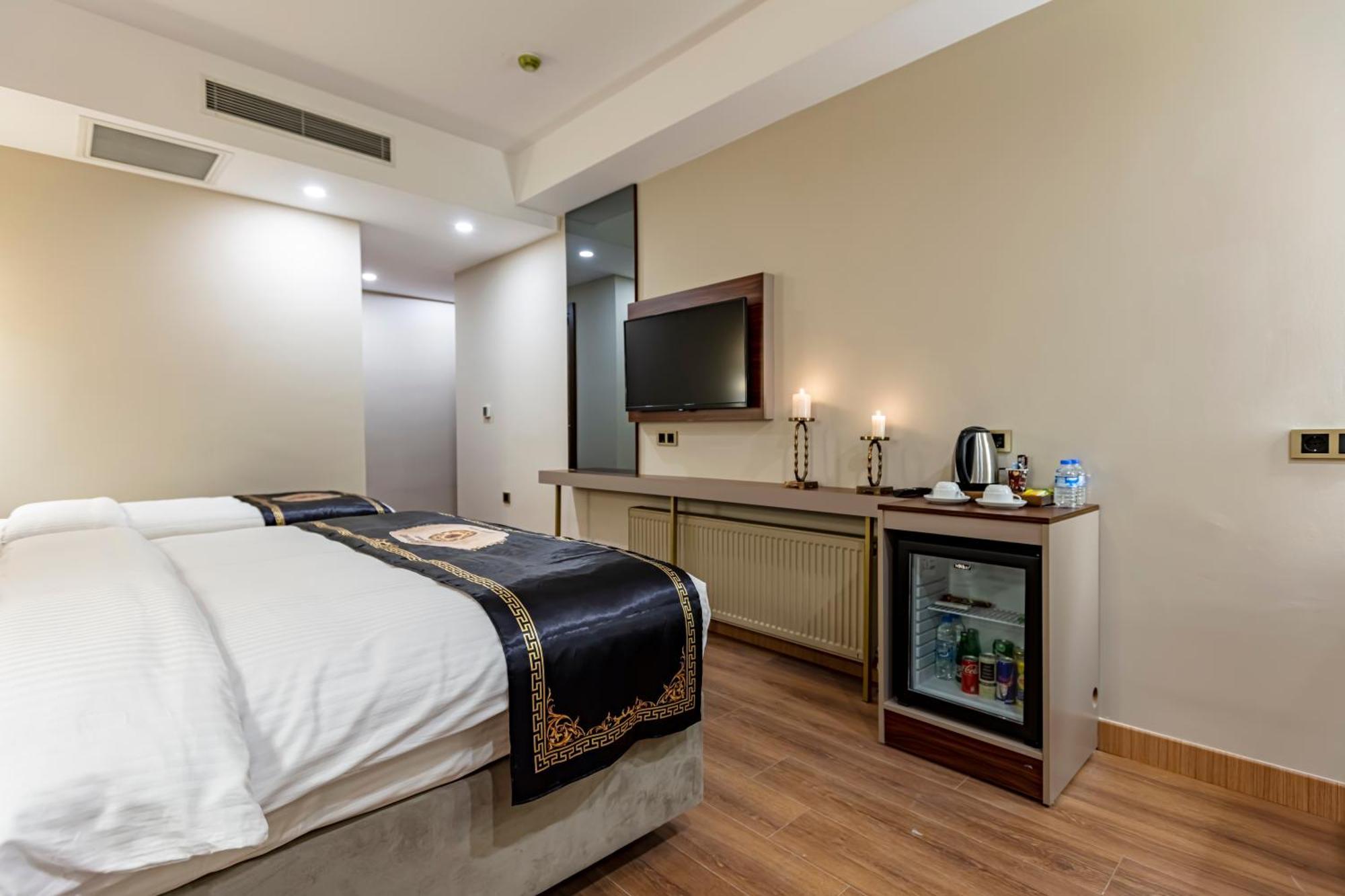 Grand Hamit By Karadayi Airport Hotel Arnavutkoy Kültér fotó