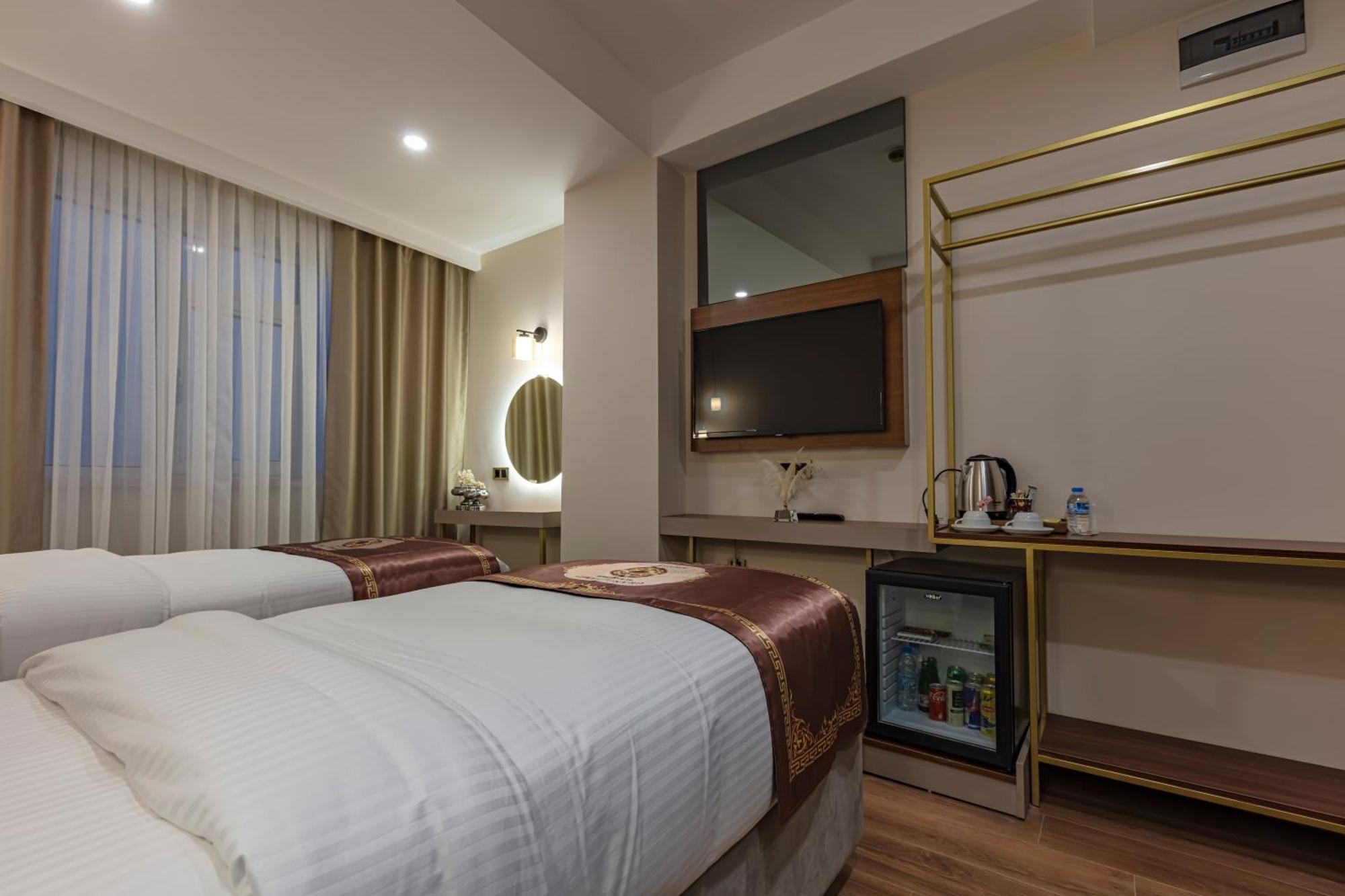Grand Hamit By Karadayi Airport Hotel Arnavutkoy Kültér fotó